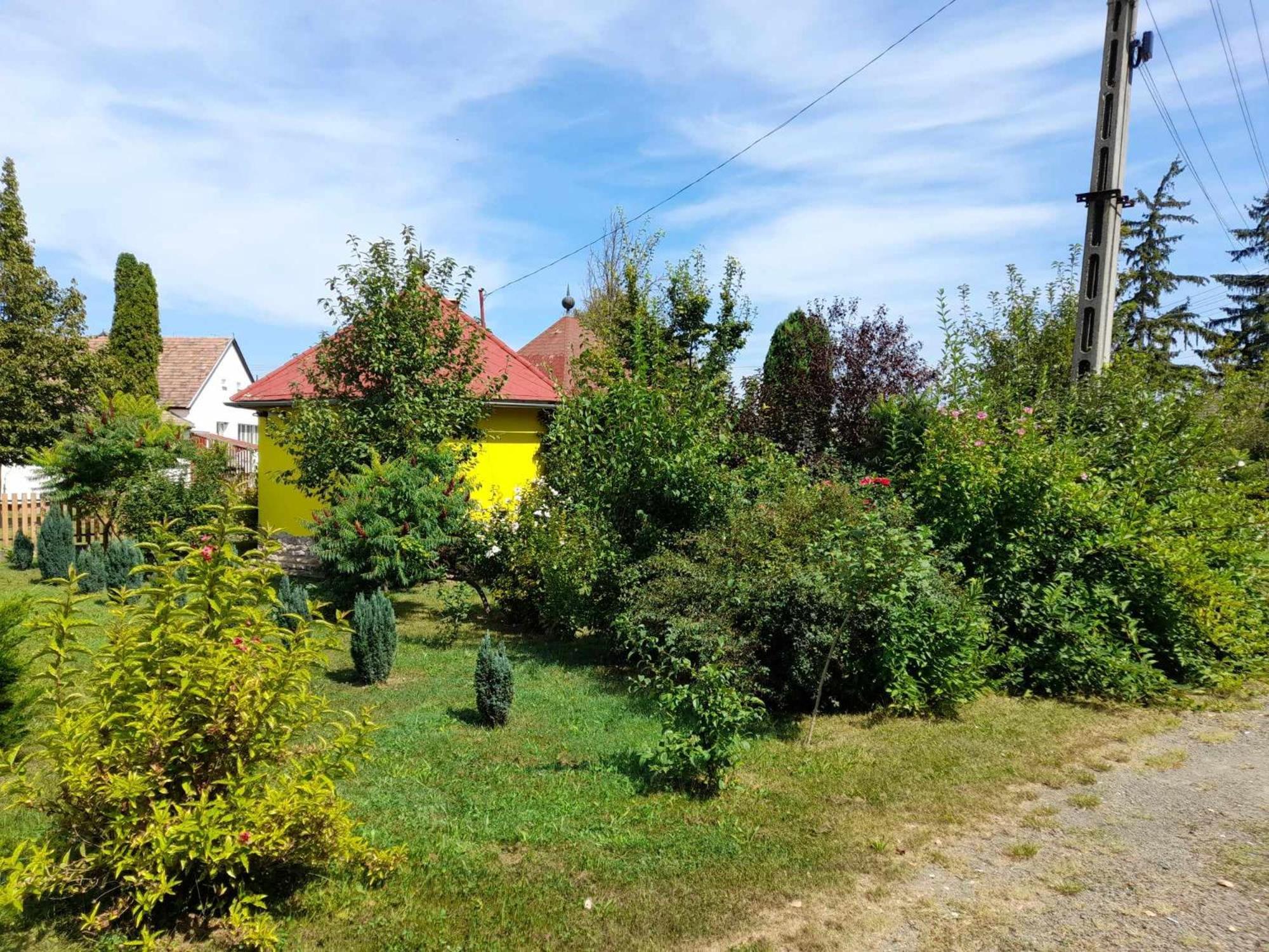 Gyoengyvirag Apartment Romhány Buitenkant foto